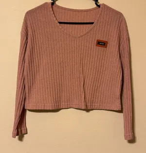 Cozy V-Neck Ribbed Long Sleeve Top - Dusty Pink thumbnail 1