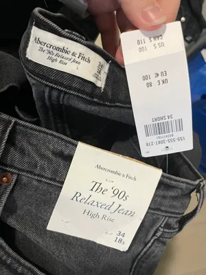 Abercrombie The Relaxed 90s Jean thumbnail 3