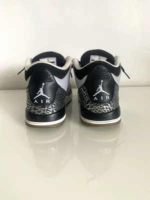 Jordan 3 Retro Wolf Grey thumbnail 5