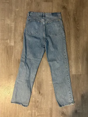 Abercrombie 90s Straight Ultra High-Rise Light Blue Jeans thumbnail 2
