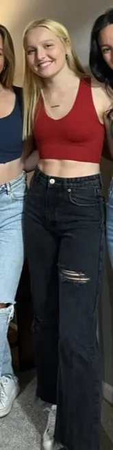 Garage Red V-Neck Crop Top thumbnail 4