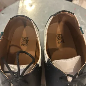 School shoes! Black Size 7.5 thumbnail 2