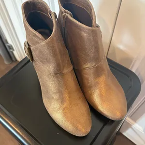 Chico’s Bronze Heeled Ankle‎ Boots Size 9.5 thumbnail 5