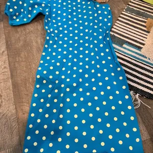 ZARA // turquoise polka‎ dot 1 puff shoulder knit size L thumbnail 11