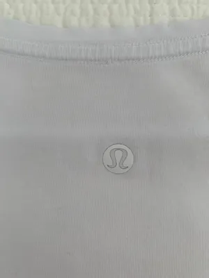 Lululemon Tee thumbnail 5
