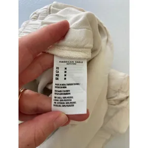 EUC American Eagle women's cream elastic stretch waist‎ belted casual shorts M thumbnail 6