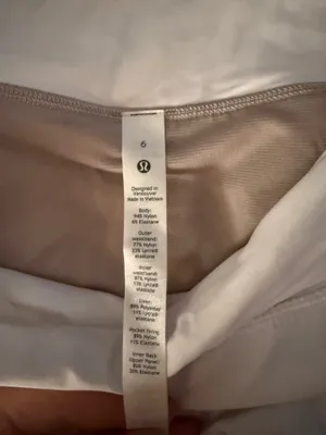 Lululemon Shorts thumbnail 3