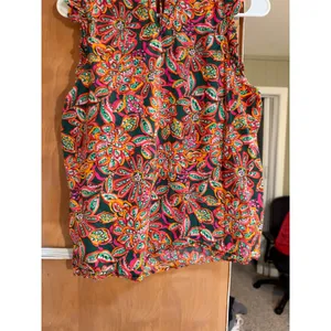 J. Crew Factory Women's Size Medium Sleeveless Ruffle Top Dark Green Pink Orange thumbnail 8