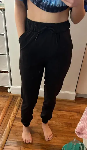 Lululemon Joggers thumbnail 2
