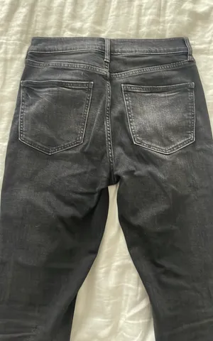 High Rise Jeans thumbnail 3