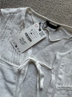 NEW Zara White Tie-Front Top thumbnail 4