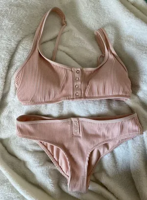 Hollister Bikini Set thumbnail 1
