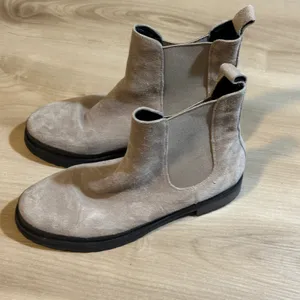 Aerosoles Camila Chelsea Boots‎ Taupe 8 Women Suede Lug Sole Ankle Gorpcore thumbnail 4
