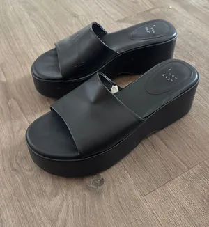 Black Slides thumbnail 1