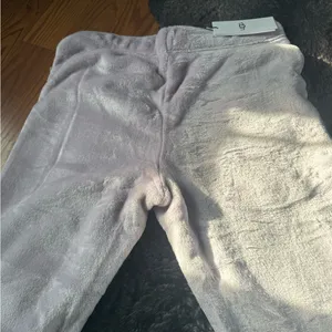 UGG Soft Lavender Joggers thumbnail 7