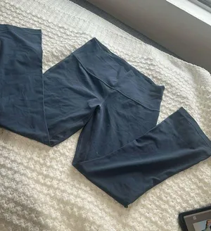 Lululemon Align High-Rise Mini Flare Pant Leggings thumbnail 1