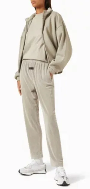 Fear of God Essentials Women's Resort Terry Jogger Pant in Seal Gray sz. S thumbnail 1