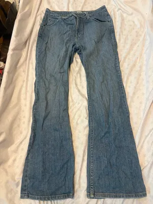 levi signature mid rise bootcut jeans thumbnail 2