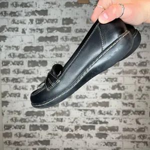 Clarks | women black leather loafers thumbnail 4