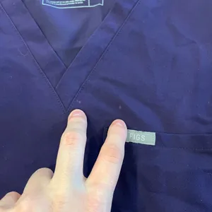 Figs‎ Catarina One-Pocket Scrub Top Purple size Small thumbnail 5