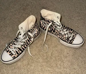 Size 8 thumbnail 5
