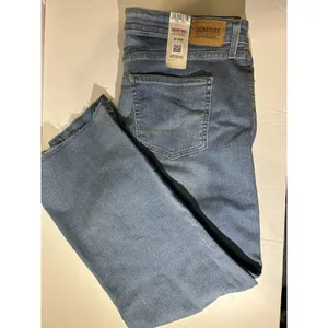 NEW W/tags Signature by Levi Strauss & Co. Women's Crop Flare Zip Fly Size 20 thumbnail 9