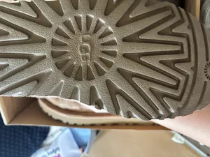 Neumel UGG Cozy Boots thumbnail 6