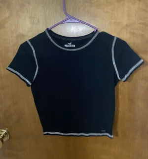 Crop Top thumbnail 1