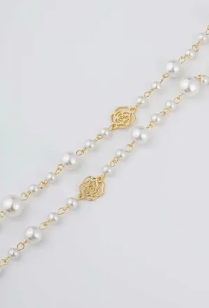 Elegant Gold and Pearl Long Necklace thumbnail 8