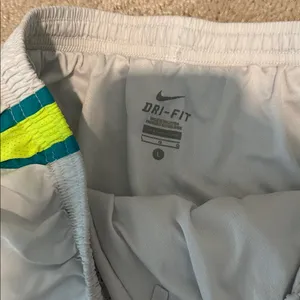 Nike drifit shorts thumbnail 2