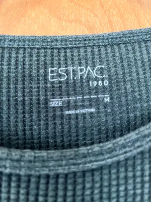 Green Waffle Knit Long Sleeve Size M thumbnail 3