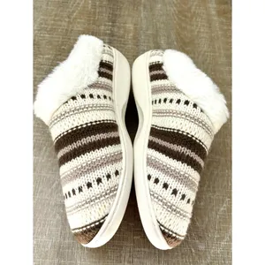 Aerosoles Memory Foam Fur Lined Fair Isle Knit Slippers Womens Medium 6.5 7 7.5 thumbnail 6