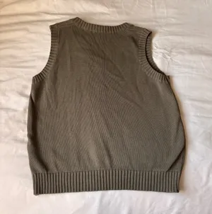 Brandy Melville vest thumbnail 5