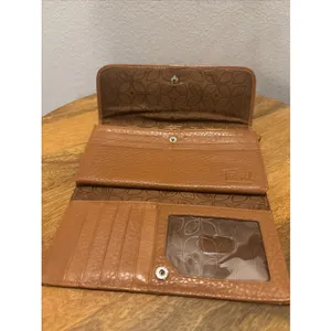 FOSSIL Brown Pebbled Leather~Trifold Wallet‎ w/Buckle & Stitch Design~Women's thumbnail 4