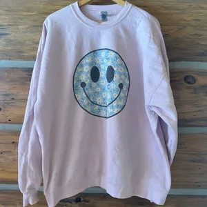 Smiley Face Floral Graphic Sweatshirt Size 2X thumbnail 1