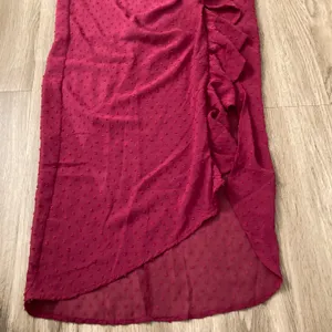 Lulu's For Us to Dance Magenta Swiss Dot Ruffled Midi Dress Size S NWT thumbnail 7