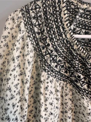 Madewell XS Embroidered Boho Peasant Blouse Cream‎ Black thumbnail 5