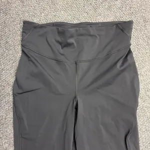 Lululemon Instill High-Rise Tight 25 Black Yoga Leggings Size 12 LW5DKHS thumbnail 2