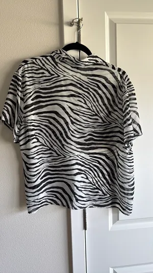 Princess Polly zebra top thumbnail 4