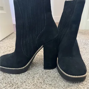 Steve Madden Boots thumbnail 1