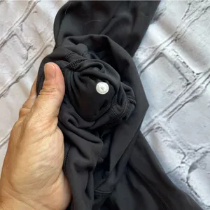 Lululemon Women’s Black Crop Leggings High-Rise Size 6 Athletic Athleisure EUC thumbnail 10