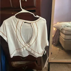 SHEIN White Short Sleeve Tee thumbnail 2