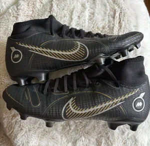 Nike Mercurial Vapor 15 Elite FG Black with gold accents and textured grid pattern thumbnail 1