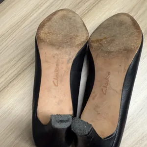 Collection by Clark’s Classic Black Leather Women's Pumps thumbnail 8