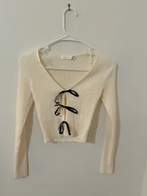 Altar'd State Top Long Sleeve Cropped thumbnail 1