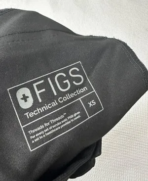 FIGS straight pant with button thumbnail 3