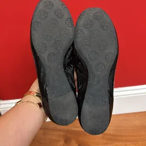 Tory‎ Burch Patent Black Flats size 7.5 thumbnail 6