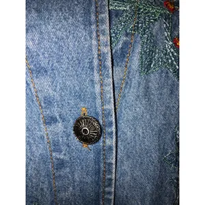 Vintage Embroidered Denim Shacket Shirt Jacket Beaded Floral Artwear Boho Size M thumbnail 9