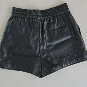 New Zara Black High Rise Faux Leather Detail Shorts Size XS thumbnail 2