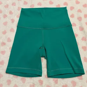 Lululemon Wunder train biker shorts size 2 kelly green thumbnail 2